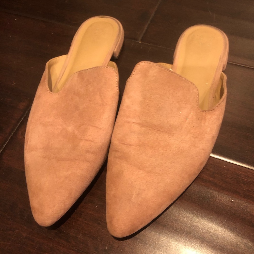 Light pink slides